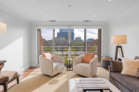 $1,450,000 | 6 Canal Park, Unit 606, Cambridge, MA 02141