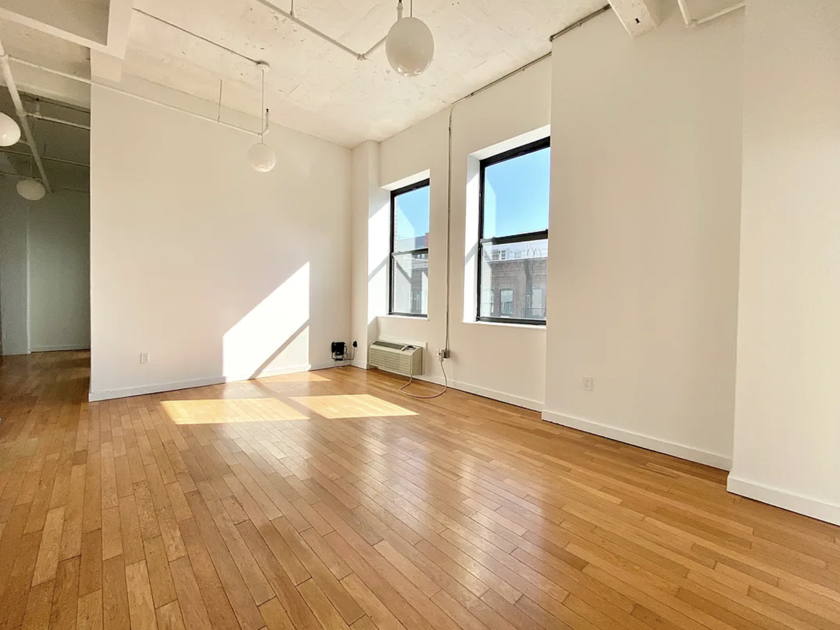 44 Berry Street, Unit 5C Brooklyn, NY 11249 - Photo 2 of 8