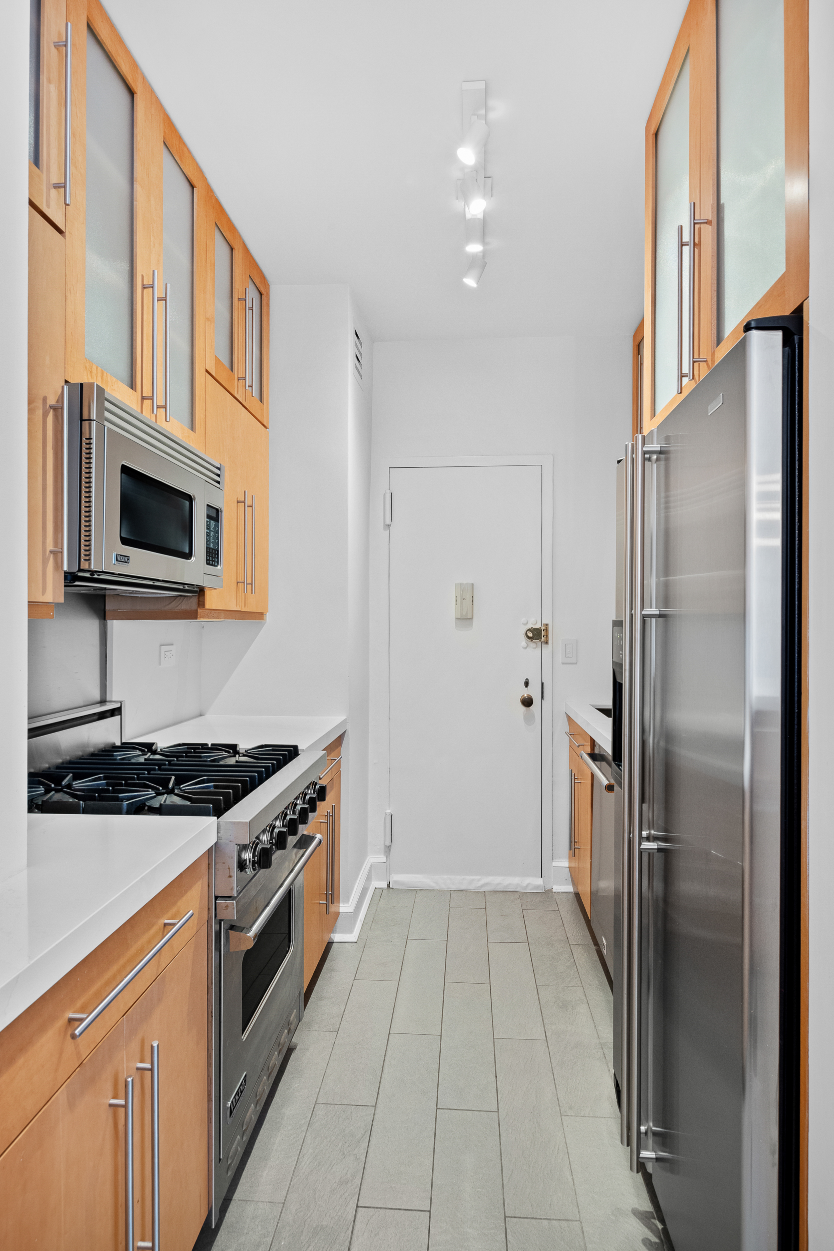 60 East 8th Street, Unit 31F Manhattan, NY 10003 - Photo 3 of 12