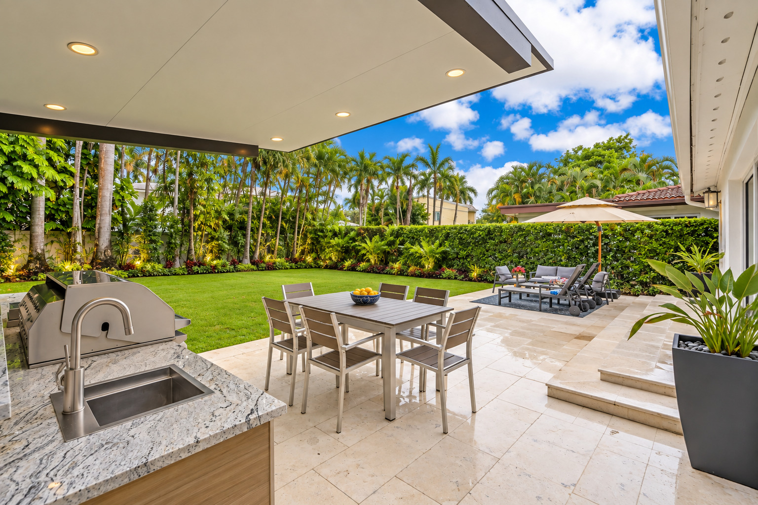 6235 Alton Road Miami Beach, FL 33140 - Photo 6 of 12 Gallery Image 6