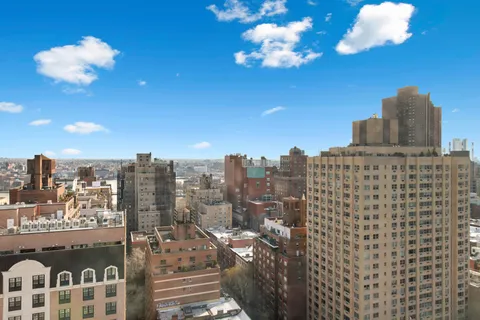 $2,000,000 | 444 East 86th Street, Unit 25EF | Upper East Side