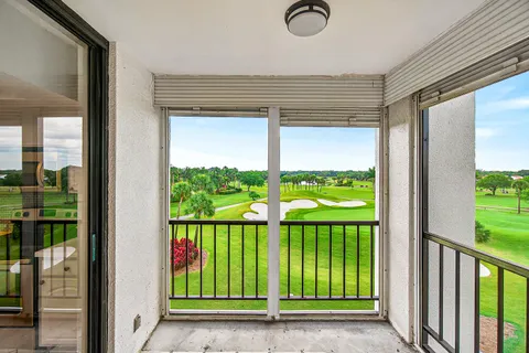 $499,000 | 6797 Willow Wood Drive, Unit 6054, Boca Raton, FL 33434