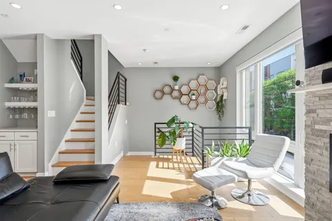 $1,150,000 | 604 North 4th Street, Philadelphia, PA 19123