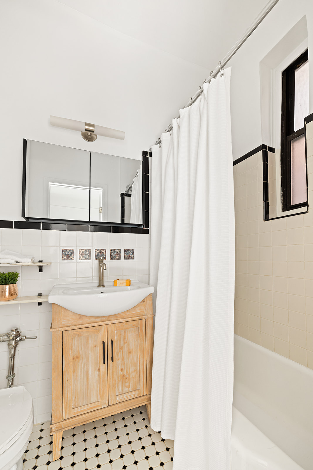 244 Riverside Drive, Unit 5J Manhattan, NY 10025 - Photo 6 of 8