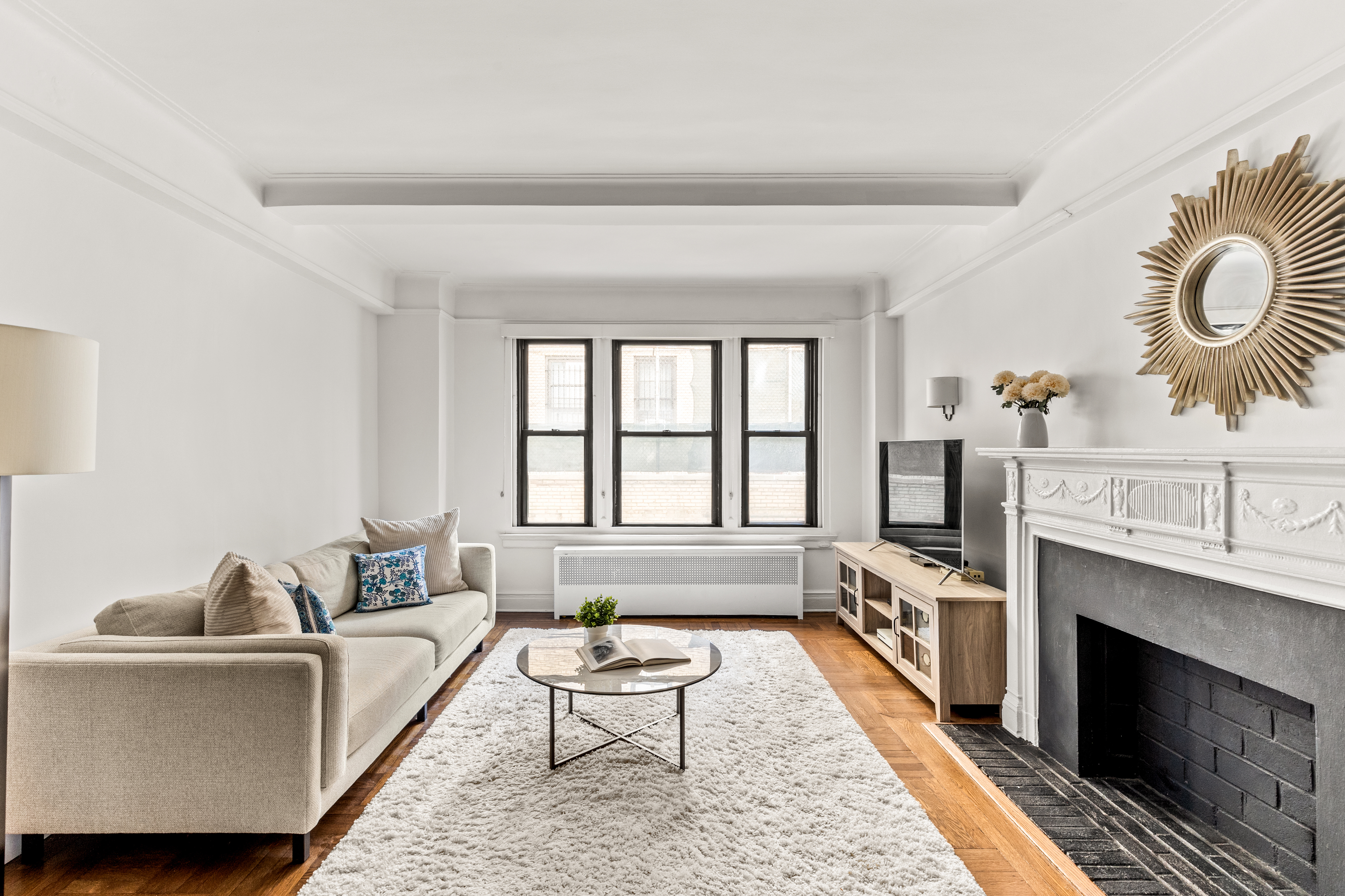 70 East 96th Street, Unit 2D Manhattan, NY 10128 - Photo 2 of 11