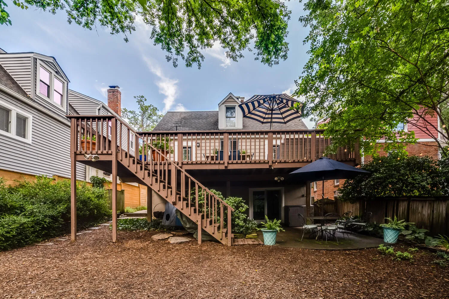 $1,050,000 | 2708 Holly Street, Alexandria, VA 22305