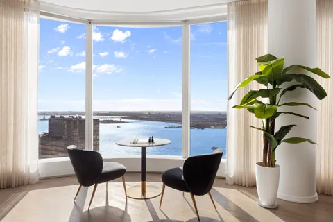 $6,695,000 | 50 West Street, Unit 37C | Financial District
