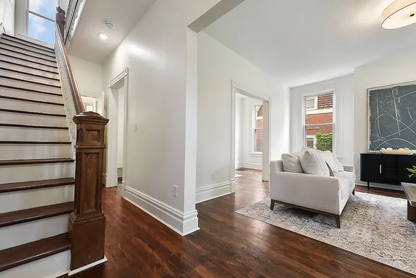 $650,000 | 526 10th Street, Oakmont, PA 15139