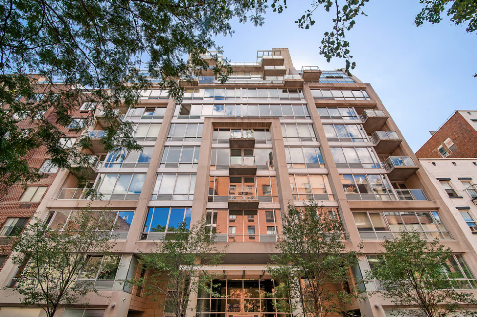 444 West 19th Street, Unit 203 Manhattan, NY 10011 - Photo 7 of 8