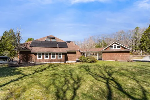 $1,799,999 | 35 River Run, East Greenwich, RI 02818