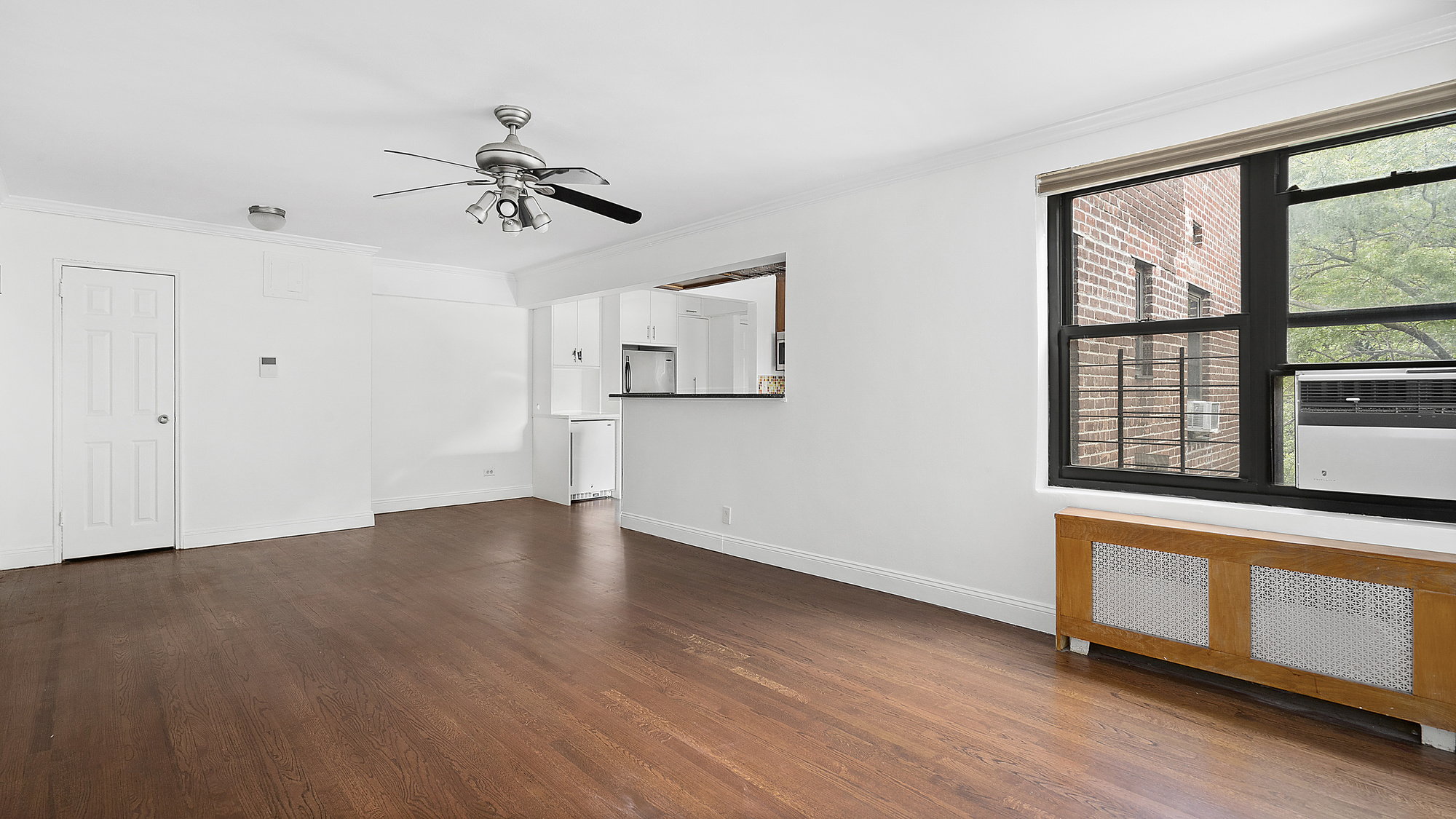 273 Bennett Avenue, Unit 8B Manhattan, NY 10040 - Photo 2 of 7