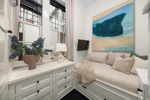$4,950,000 | 45 East 66th Street, Unit 3W | Lenox Hill