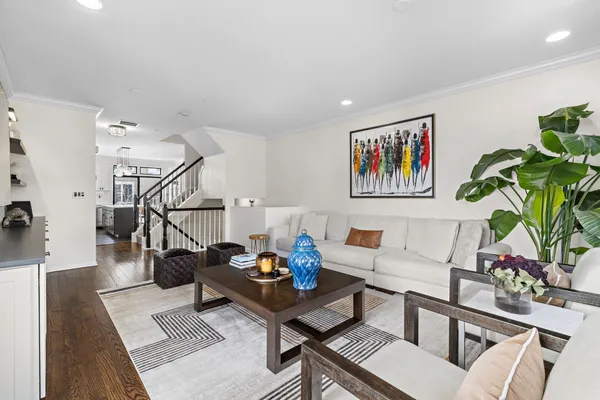 $8,000 | 436 Albany Court, West New York, NJ 07093