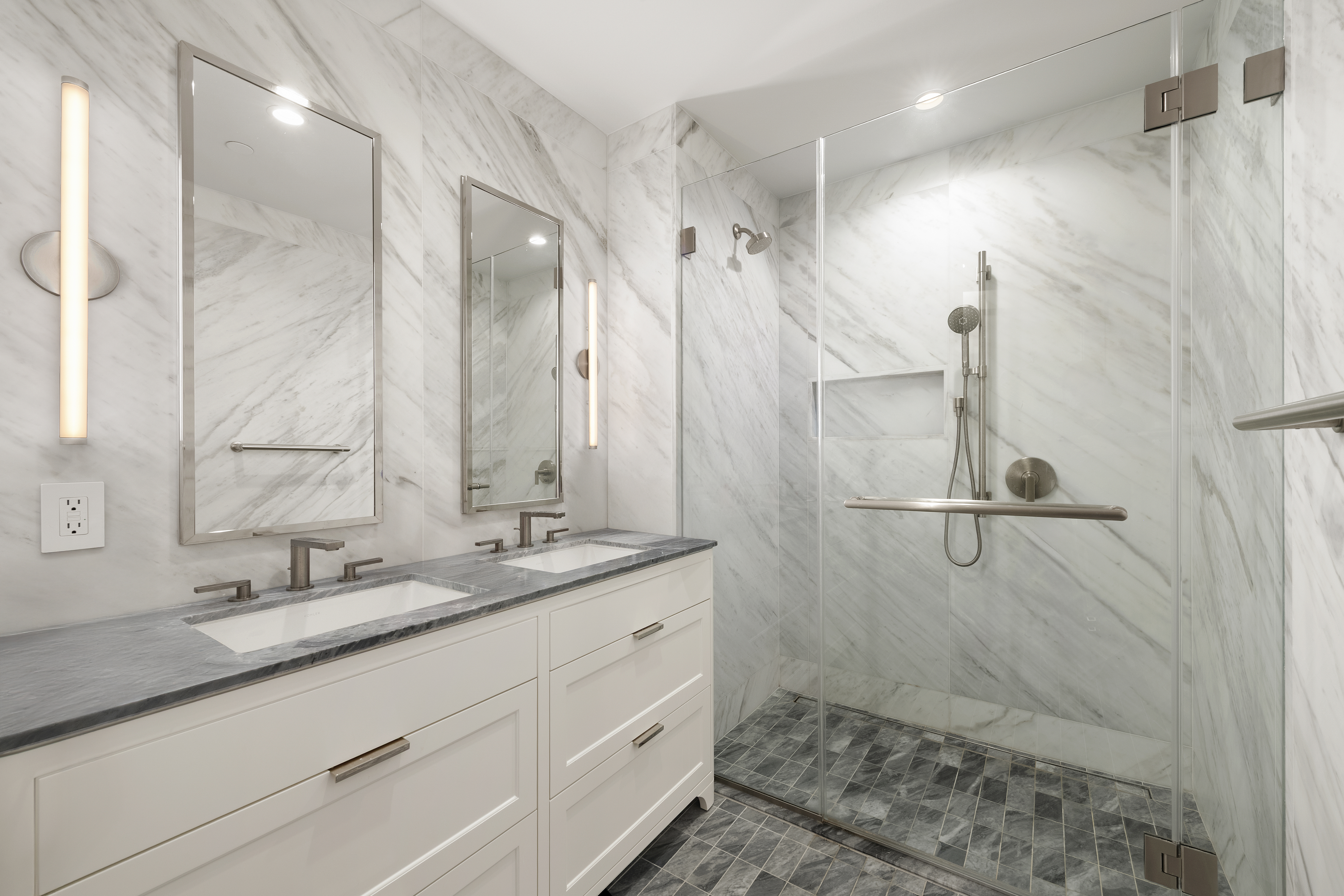 150 Barrow Street, Unit 2B Manhattan, NY 10014 - Photo 8 of 11