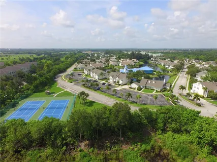 $179,900 | 1960 Westminster Circle, Unit 2, Vero Beach, FL 32966