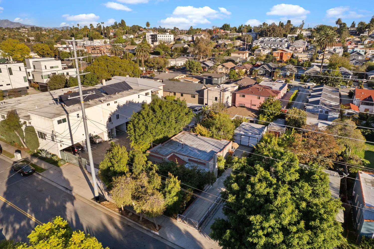 $1,230,000 | 836 North Benton Way, Los Angeles, CA 90026