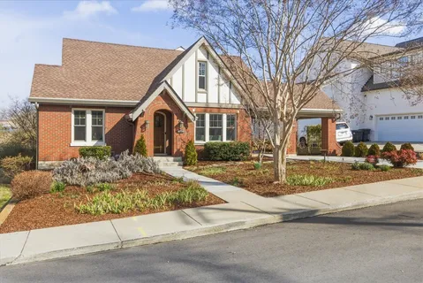 $1,250,000 | 2002 Ashwood Avenue, Nashville, TN 37212