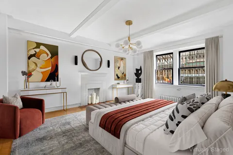 $2,250,000 | 33 West 67th Street, Unit FE | Upper West Side