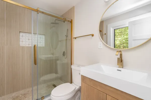 $1,550,000 | Hamilton Spring Court, Bethesda, MD 20817