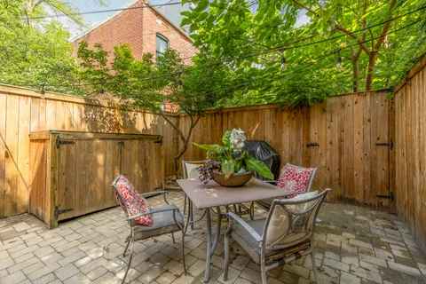 Contact Agent | 127 U Street Northwest, Washington, DC 20001