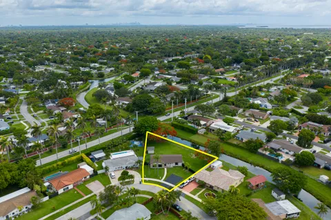 $899,000 | 18451 Southwest 90th Avenue, Cutler Bay, FL 33157
