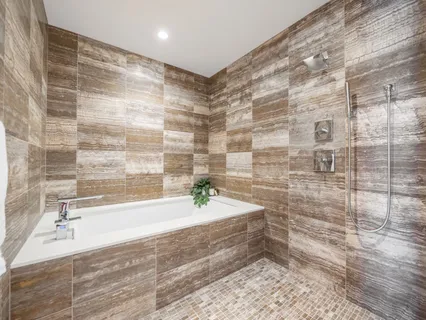 $3,495,000 | 1555 Kapiolani Boulevard, Unit 2002, Honolulu, HI 96814