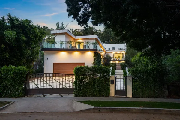 $4,100,000 | Laurel Canyon Road, Los Angeles, CA 90046