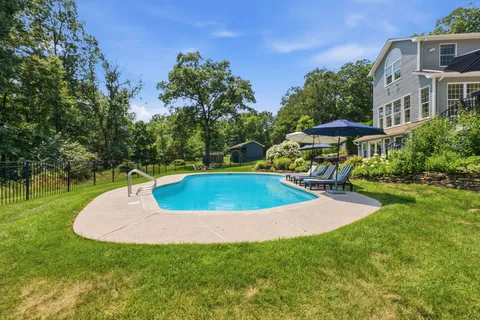 $1,250,000 | 20 Ridge Road, Unit Undisclosed, Tewksbury Township, NJ 08833