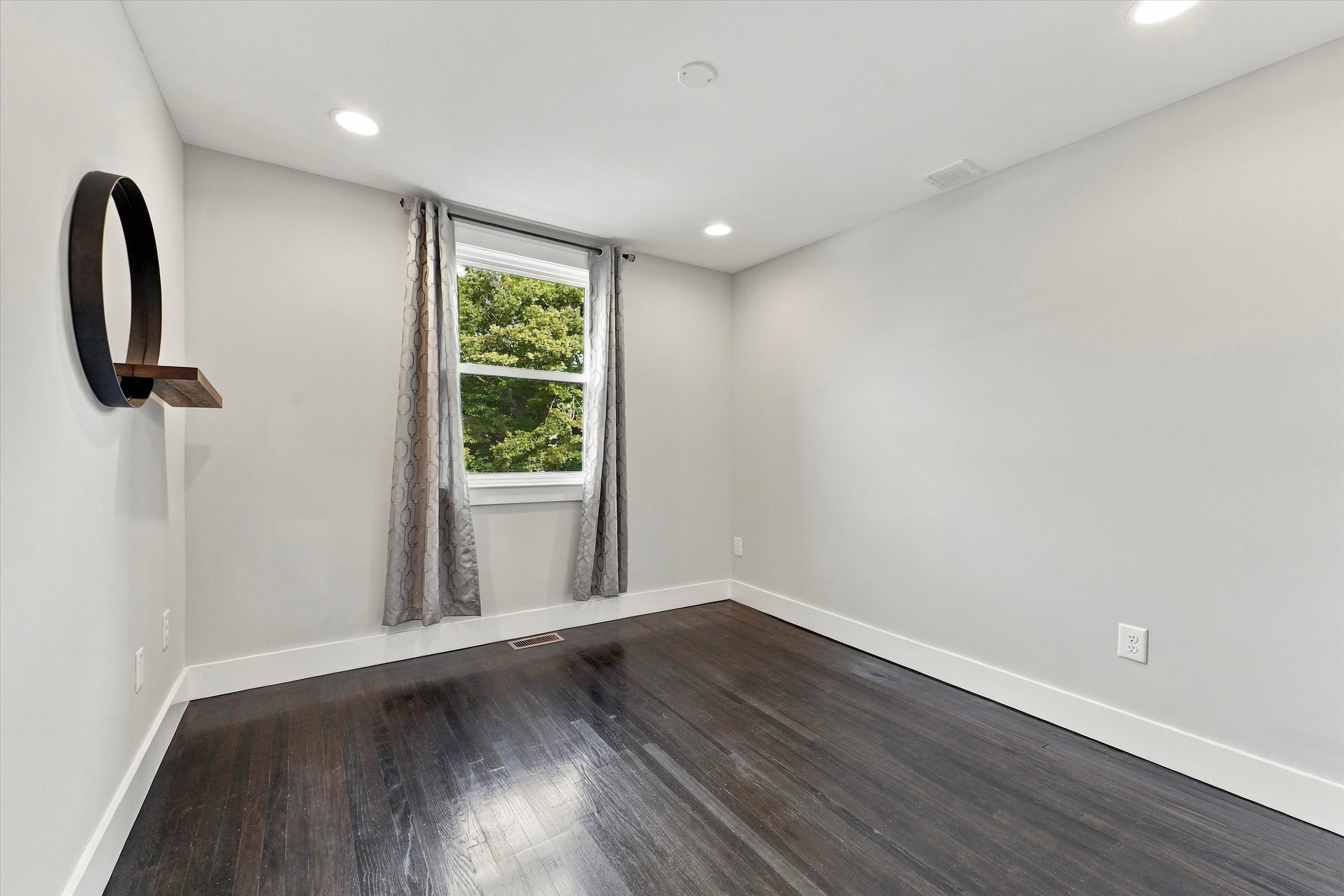 7242 Hill Road Philadelphia, PA 19128 - Photo 21 of 37 Gallery Image 21