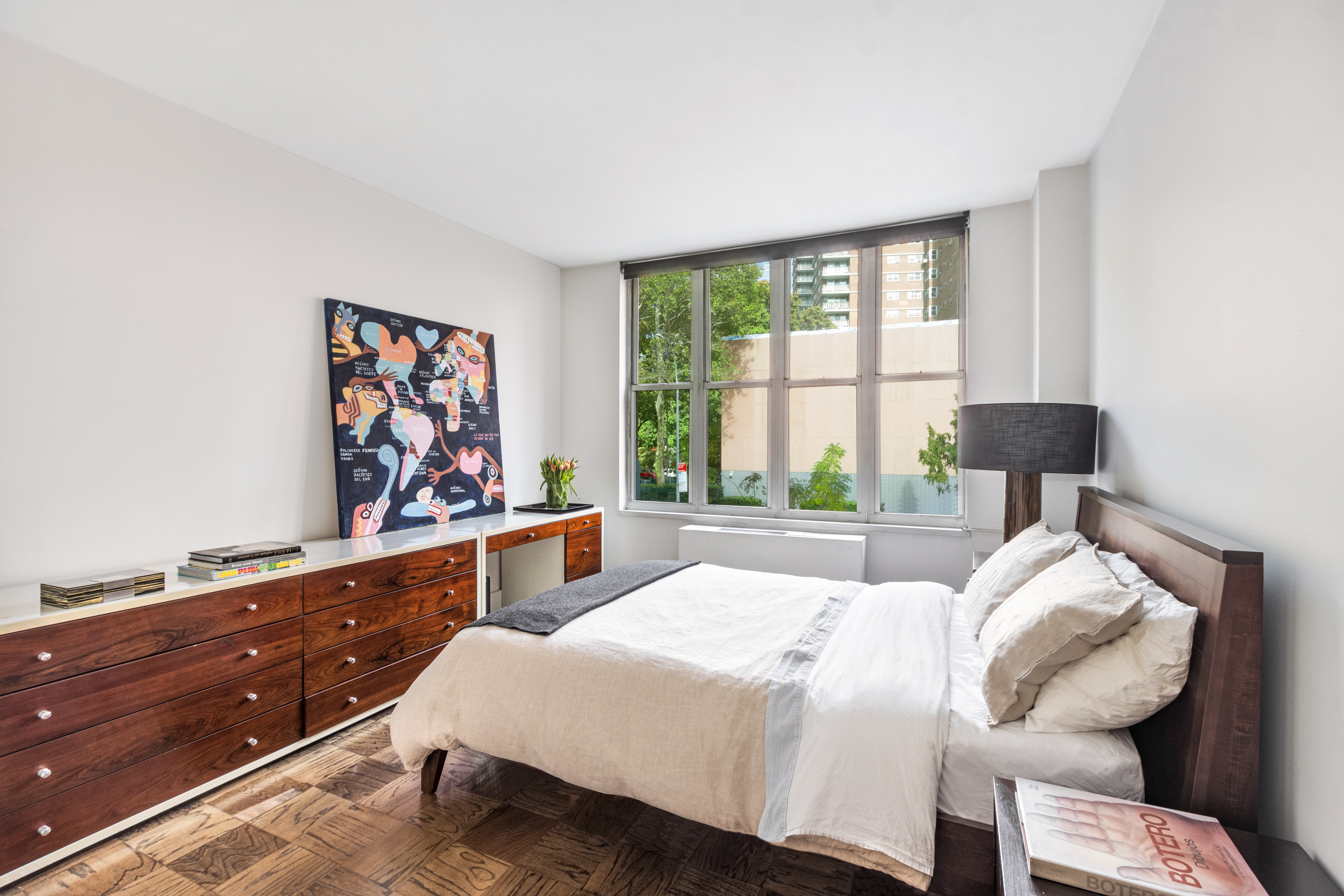 344 West 23rd Street, Unit 2B Manhattan, NY 10011 - Photo 4 of 8 Gallery Image 4
