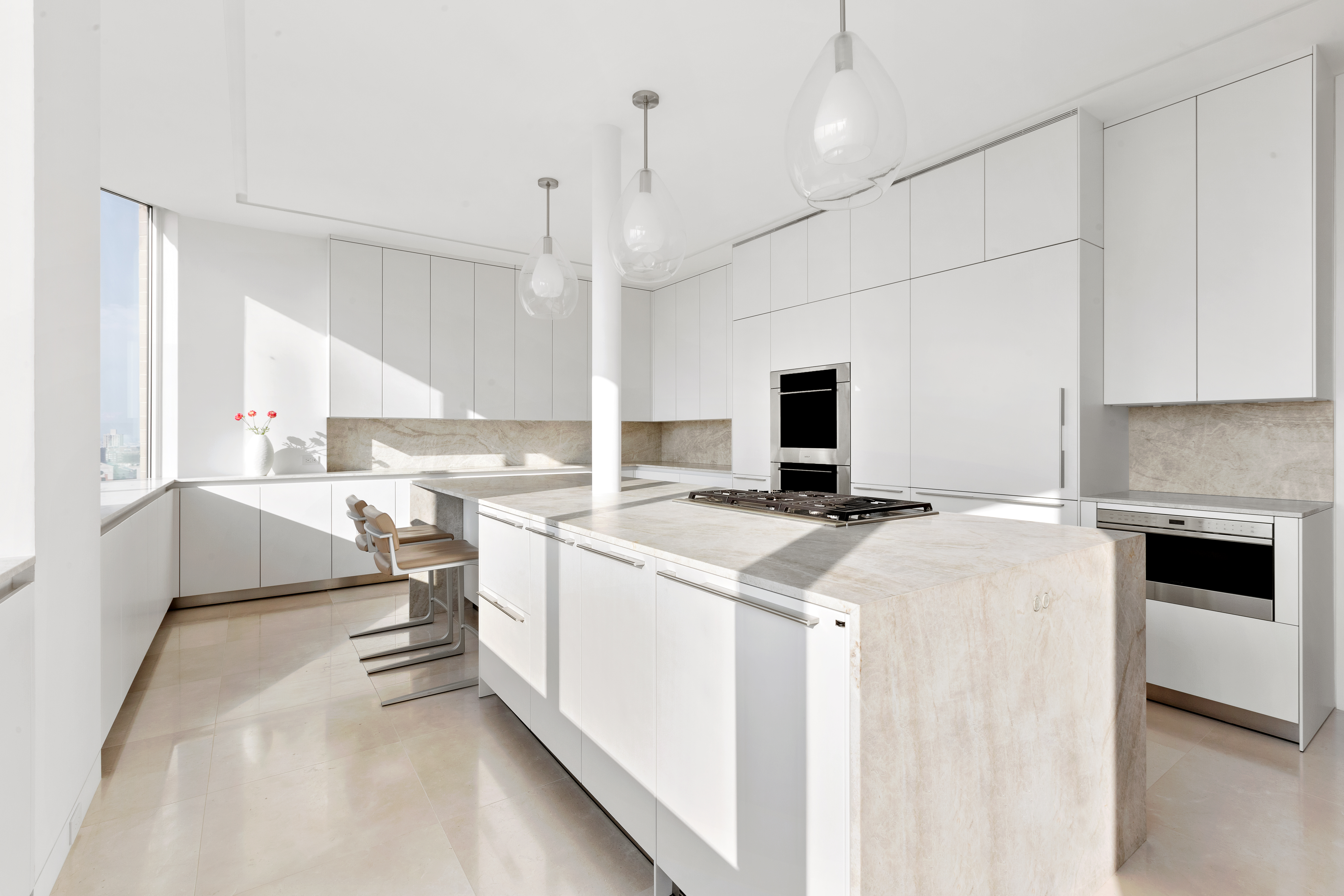 200 East 65th Street, Unit 38S Manhattan, NY 10065 - Photo 6 of 13