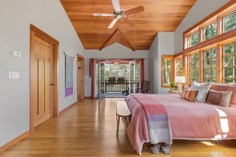 Contact Agent | 30 Volunteer Way, Lexington, MA 02420