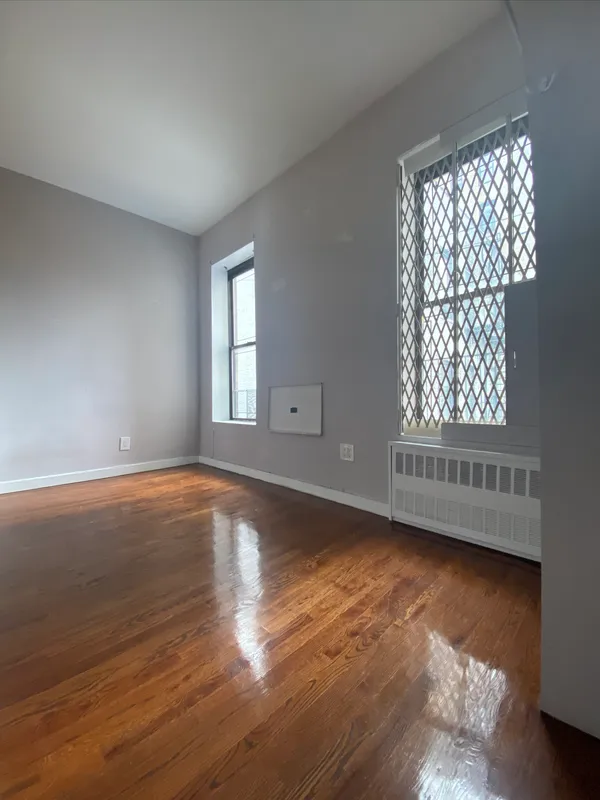 $5,700 | 710 Amsterdam Avenue, Unit 5A | Upper West Side