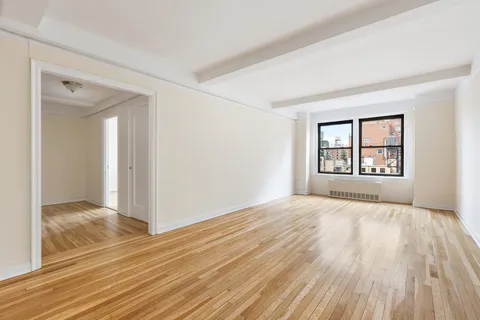 $635,000 | 205 East 78th Street, Unit 14C | Upper East Side