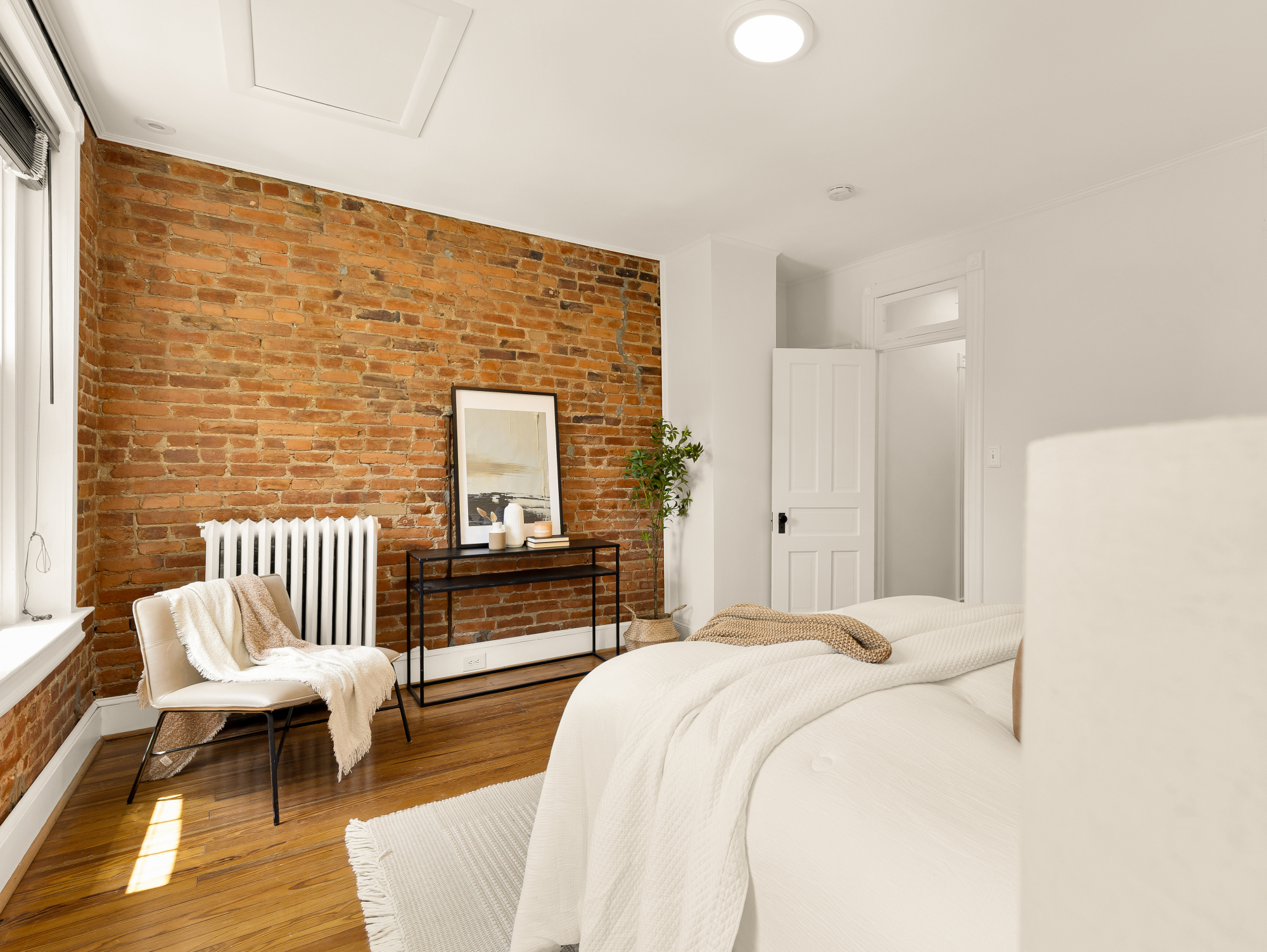 1430 K Street Southeast Washington, DC 20003 - Photo 14 of 28