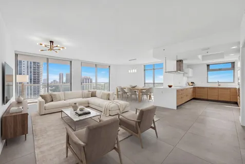 $1,100,000 | 17301 Biscayne Boulevard, Unit 1401, North Miami Beach, FL 33160