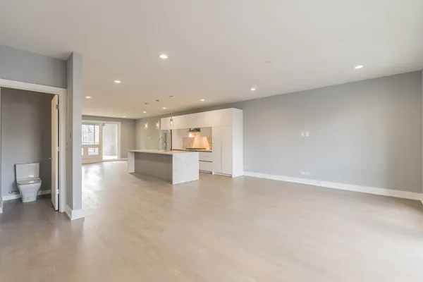 $739,900 | 731 West 17th Street, Unit 1E, Chicago, IL 60616