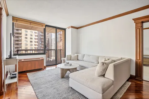 $7,500 | 171 East 84th Street, Unit 11D | Upper East Side