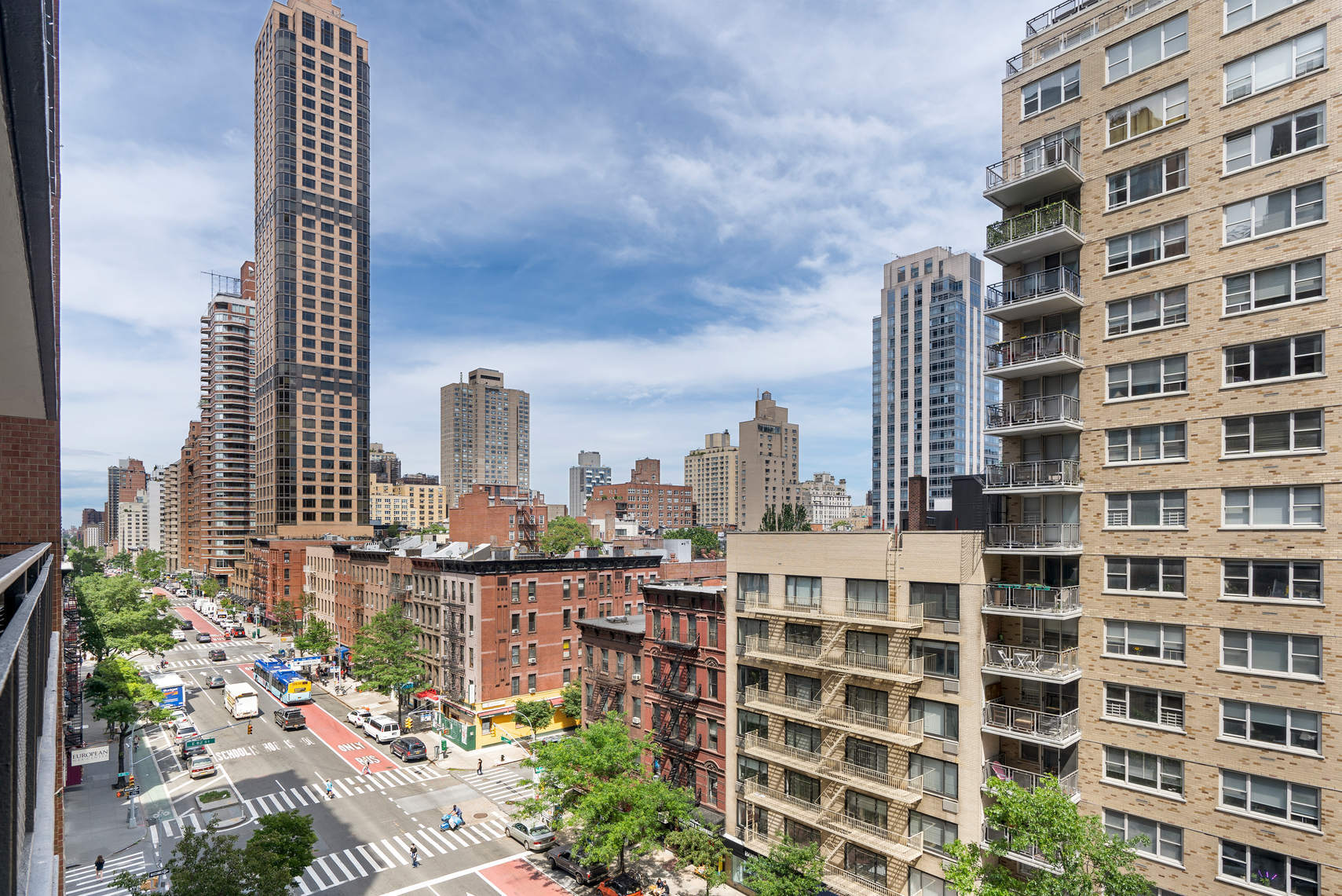 345 East 81st Street, Unit 9D Manhattan, NY 10028 - Photo 7 of 17 a city view with tall buildings