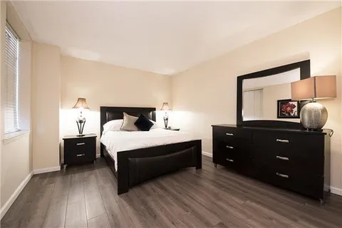 $4,200 | 150 West 51st Street, Unit 908 | Theater District