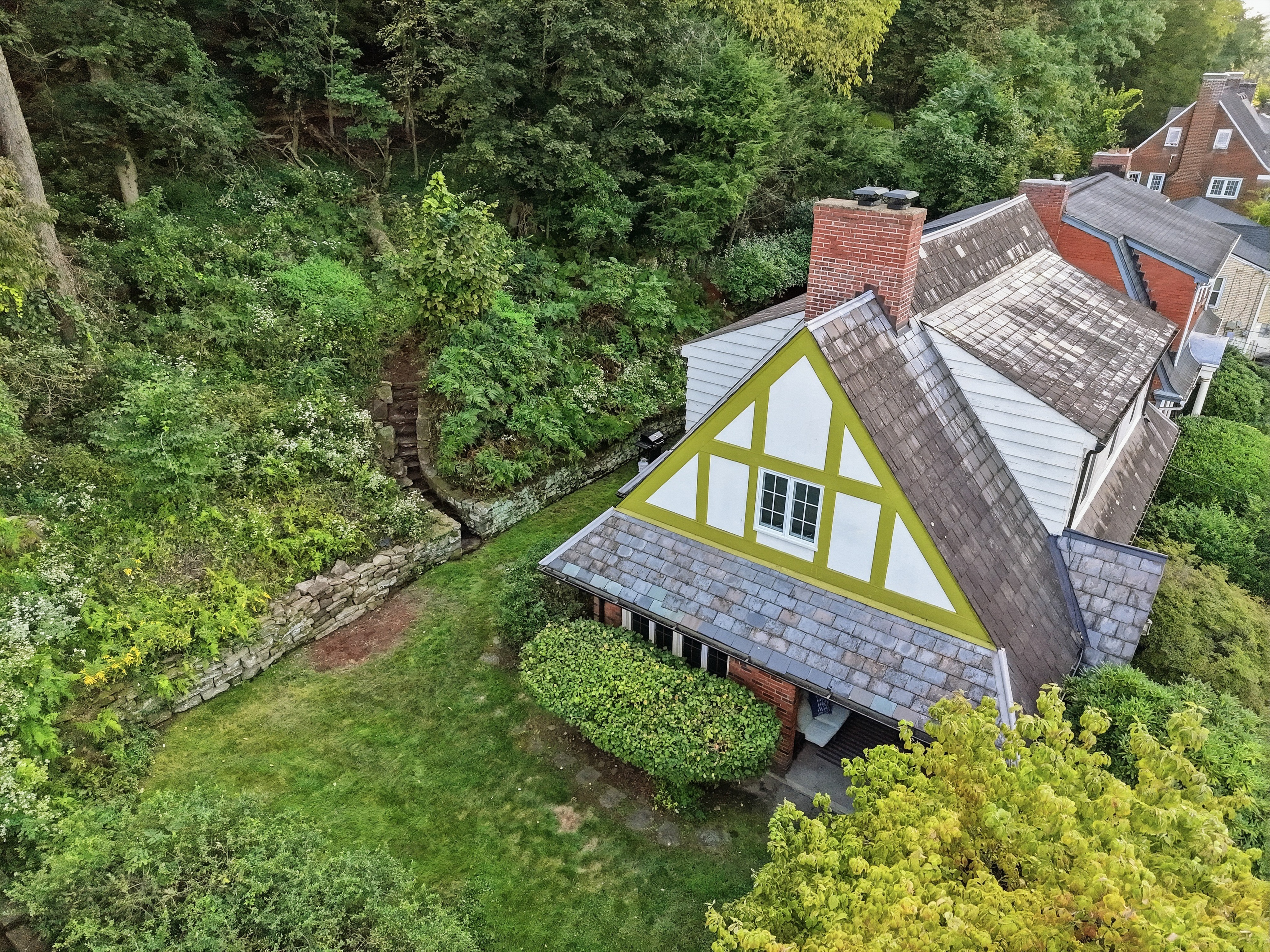 628 Cascade Road Pittsburgh, PA 15221 - Photo 31 of 32 Gallery Image 31