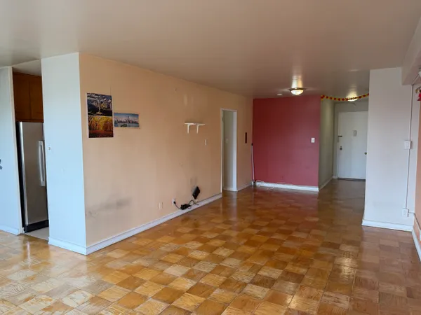 an empty room with windows