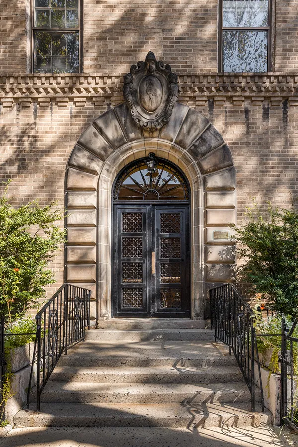 $975,000 | 33-39 80th Street, Unit 2A | Jackson Heights