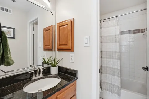 $405,000 | 3307 Wyndham Circle, Unit 2158, Alexandria, VA 22302