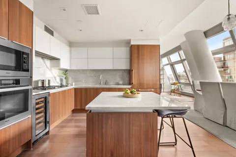 $3,499,000 | 35 West 15th Street, Unit 14D | Flatiron