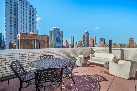 $450,000 | 357 East 57th Street, Unit 5C | Sutton Place