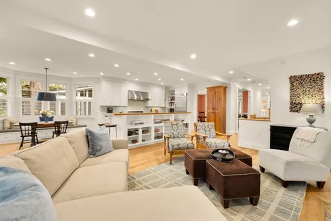 Contact Agent | 6512 Ridge Drive, Bethesda, MD 20816