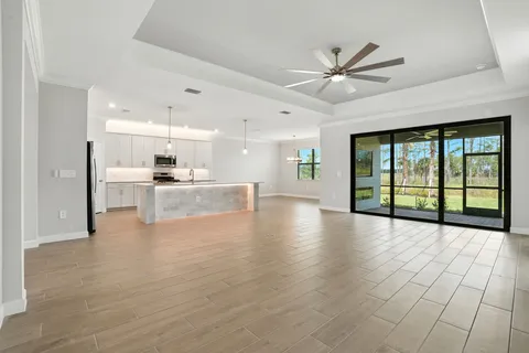$679,999 | 21085 Verawood Loop, Estero, FL 33928