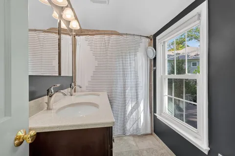 $1,075,000 | 312 Lincoln Avenue, Falls Church, VA 22046