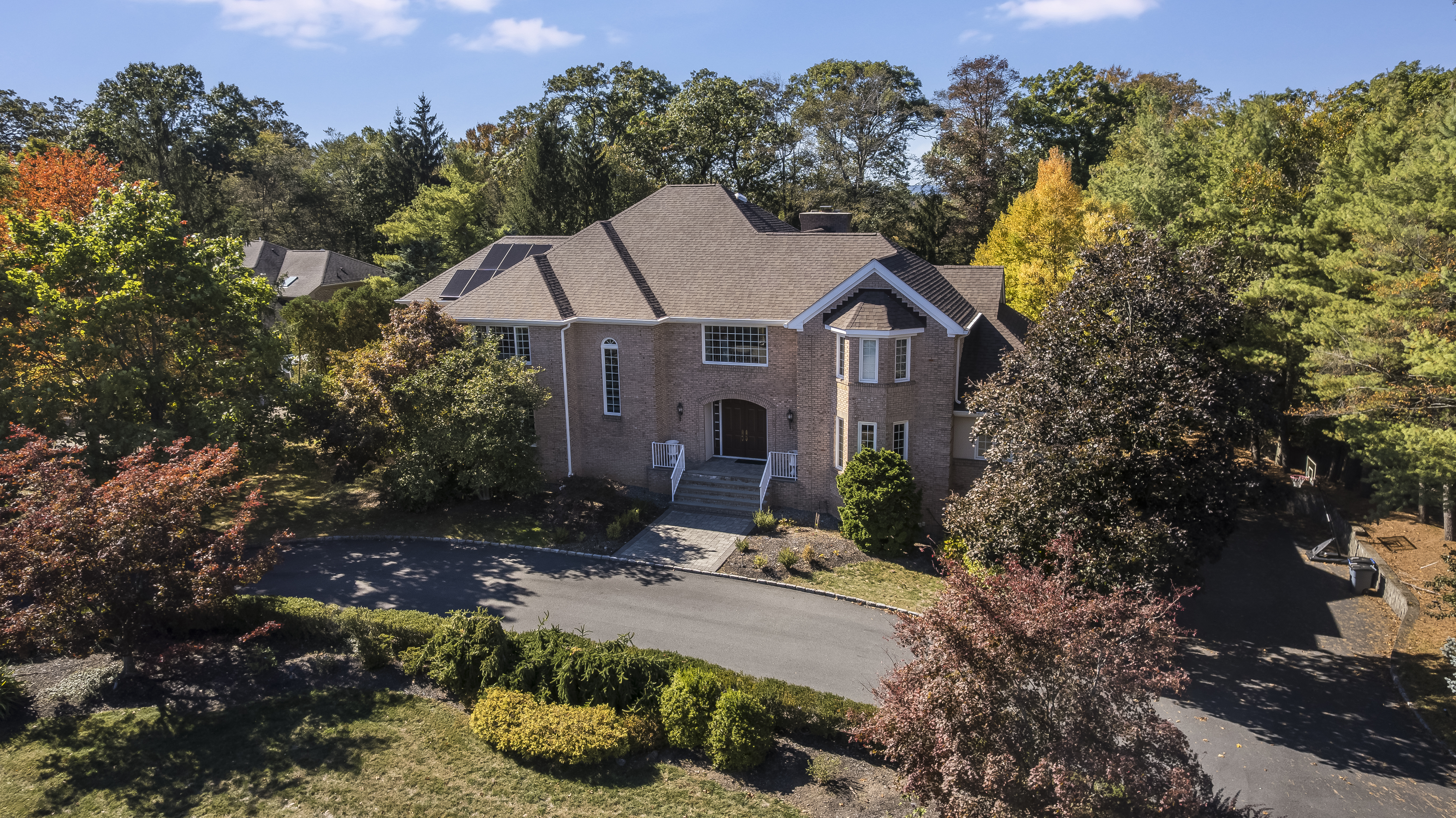26 Mountain Ridge Drive Livingston, NJ 07039 - Photo 2 of 43